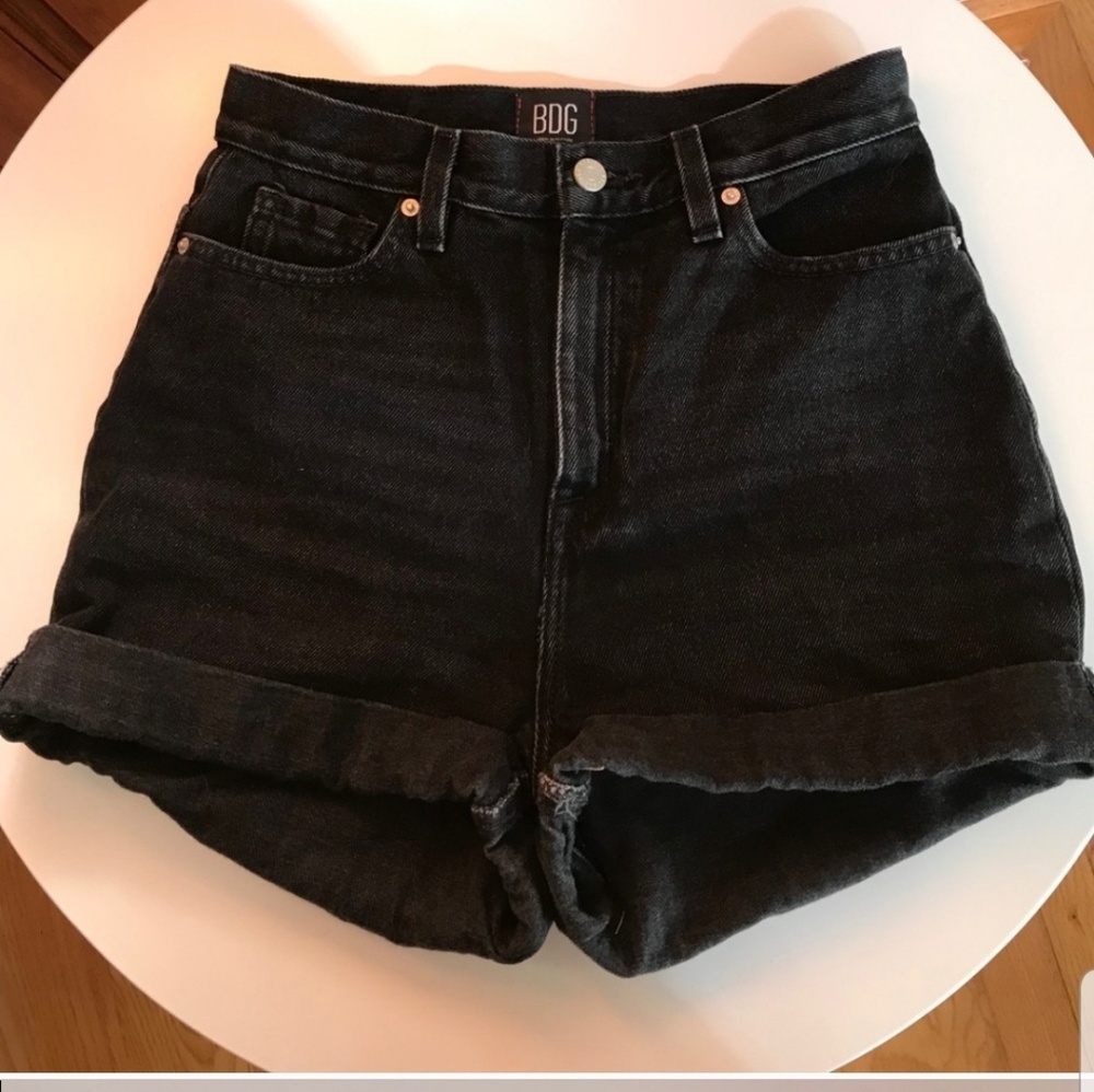 BDG mom high rise shorts